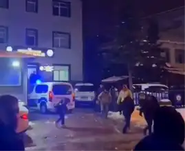 Cumayeri'nde Polis-Genç Kar Topu Savaşı!