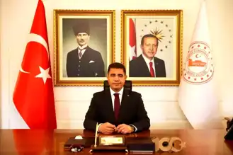 Vali'den İnsan Hakları Çağrısı