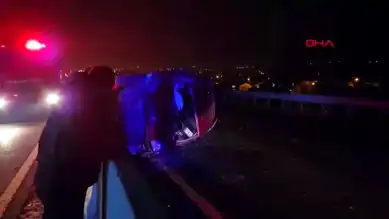 Düzce'de Alkollü Sürücü TIR'a Çarptı, Yaralandı