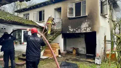 Düzce'de Ev Yanıp Kül Oldu