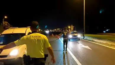 Düzce'de Kapsamlı Güvenlik Operasyonu: 62 Gözaltı