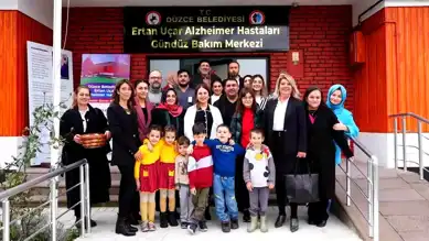 Düzce'de Çocuklar Yaşlılarla Buluştu