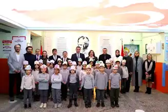 Düzce'de Liselilerden Miniklere Doğa Sevgisi Dersi