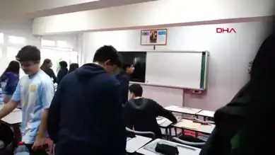 Engelli Öğretmenine Öğrencilerinden Sürpriz