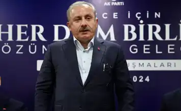 Eski Meclis Başkanı, Yeni Anayasa Tartışmalarını Değerlendirdi