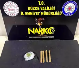 26 Yıl Hapis Cezası Olan Aranan Şahıs, Esrarla Yakalandı