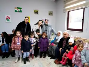 Kreş Çocuklarından Alzheimer Hastalarına Sıcak Ziyaret