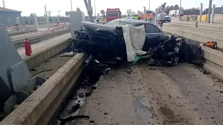 Doğum Sonrası Kazada Genç Çift Hayatını Kaybetti, Bebekleri Ağır Yaralı