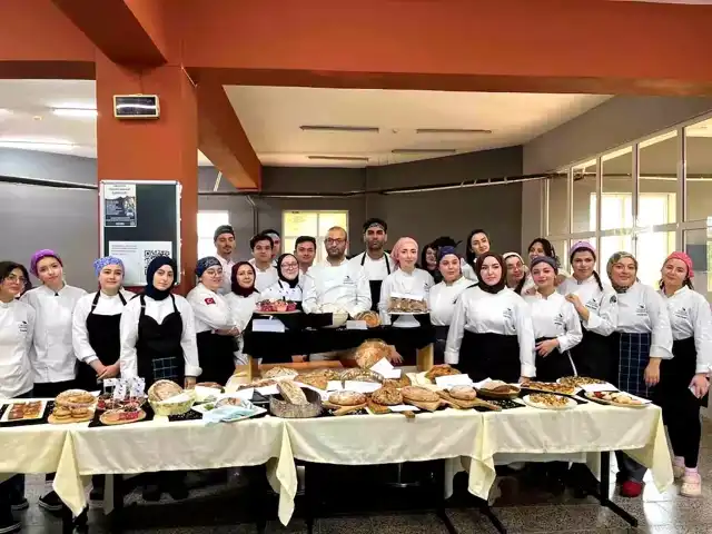 Düzce Üniversitesi'nde Gastronomi Öğrencilerinden Lezzet Şöleni
