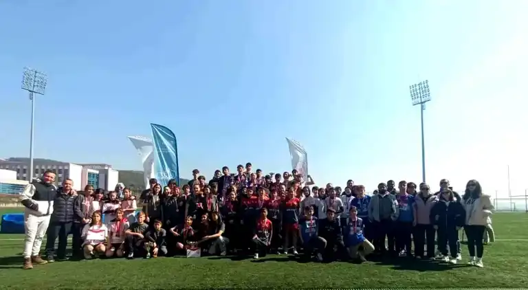 Düzce'de 93 Sporcu Yarıştı! Atletizm Müsabakaları Sonuçlandı