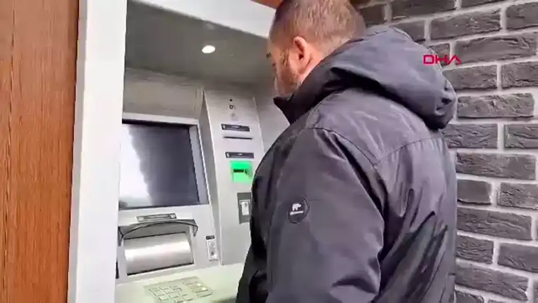 Düzce'de Dürüstlük Örneği: 16 Bin TL İade Edildi