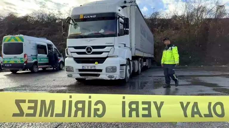 Düzce'de Tırda Genç Bir Adam Ölü Bulundu