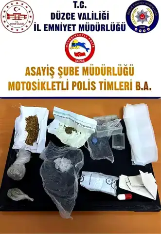 Düzce'de 3 Uyuşturucu Şüphelisi Tutuklandı