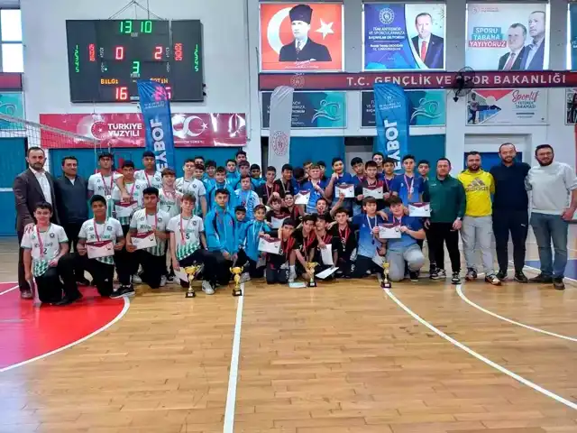 Ortaokul Voleybol Şampiyonu Belli Oldu!