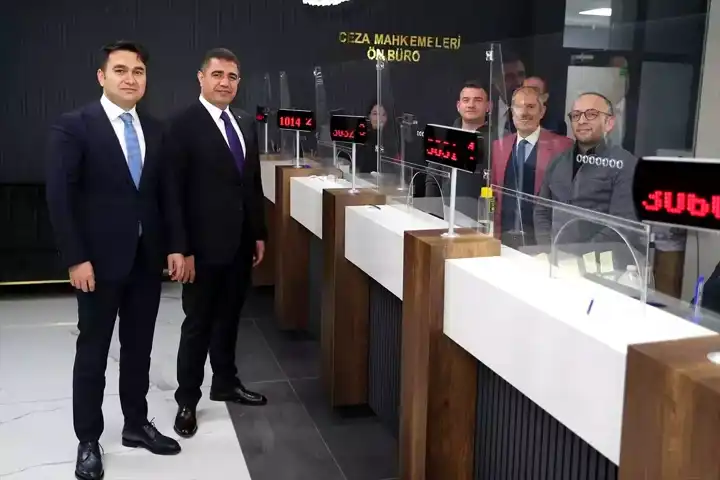 Vali Aslan, Düzce Adliyesini Ziyaret Etti