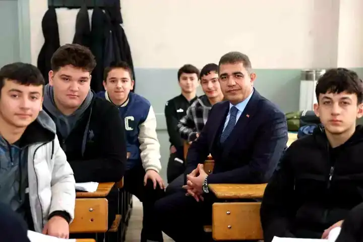 Vali Aslan'dan Düzce Öğrencilerine İnovasyon Çağrısı